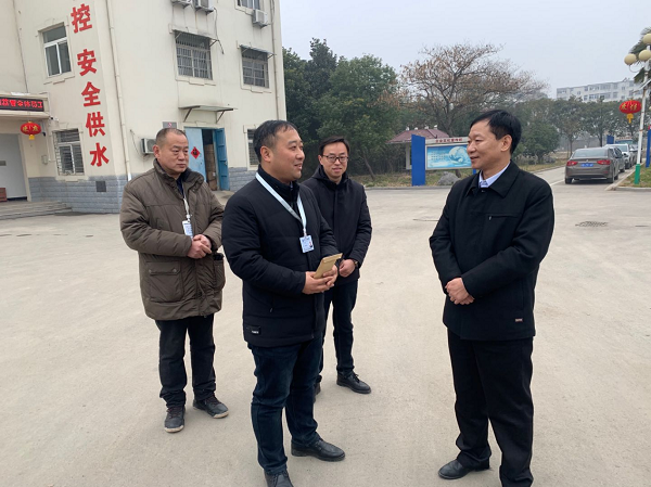 熊国洪县长一行走访慰问涡阳县乐行水务集团